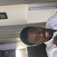 La maison de Ange-Michel dispose d’une terrasse de 18m2, d’une salle de sport et proche du métro.