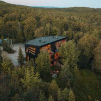 Entre amis ou en famille élargie, profitez de l’expérience du Nish !