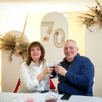 Piso alto, cerca del Parque Francia, 1 habitación matrimonial, Sala-Comedor y dormitorio compartido.