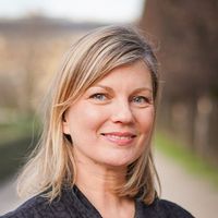 Logement de type loft 10 mn à pied des transports Bus RER A en direct pour Paris en seulement 20 mn.