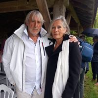 Maison de charme isolée avec 10 hectares de terrain privé dans un environnement préservé sans aucune nuisance à 4 kilomètres d'un village avec services, située dans l'une des plus belles régions de France