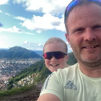 Family-friendly house with amazing view over the city of Bergen and the surrounding area. Only 25 minutes by car to city centre or you can choose to use boat correspondence.