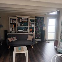 Maison en bois et chaleureuse dans un cadre agréable