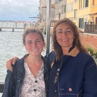 rare very large family house  in Paris with garden- facing a wood- Direct access to Paris subway