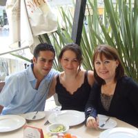 La maison de Yesi, Vicky & Sal