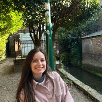 Lumineux 2 pièces métro Marcadet-Poissonniers (proche Montmartre)