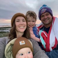 Family-friendly home minutes from beautiful Santa Cruz beaches