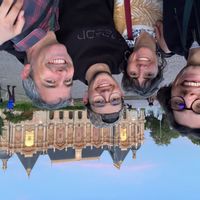 La maison rose au bord de la rade