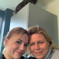 Jolie maison rénovée, lumineuse, agréable à vivre en intérieur et extérieur. Calme, tranquillité et verdure à 15 minutes en Tramway du centre ville de Grenoble, et dans les alpes françaises.