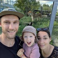 La maison de Linda, Simon, Hana