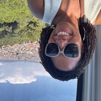 Maison créole avec piscine, jardin et animaux