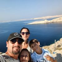 Maison avec vue sur le lac d'Annecy. 3 chambres et proche de toutes commodités.