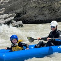 La maison de Hugo Appartement de charme au sein d'une vieille ferme en pierre. A l'entrée du parc national des écrins A 5 minutes du centre du village et de ses commodités