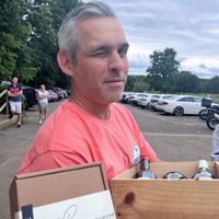 La maison de Julien

Maison au calme à 15 minutes de Mâcon et de ses attraits touristiques, cette maison offre le calme et toutes les commodités pour des vacances en famille. 
Nous sommes aussi à 45 minutes de Lyon !