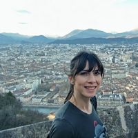 To floor apartment with a terace and mountain view