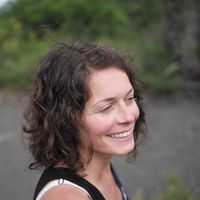 Grande maison familiale au milieu des bois