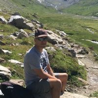 Chambre privée et appartement partagé avec balcon partagé & vue montagnes – Chambéry centre