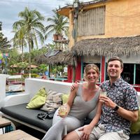 California Beach Bungalow - 8 blocks from the water