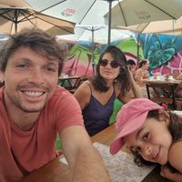 Une maison en bois dans les arbres en Drôme provençale