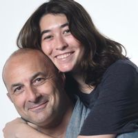 Modern house with pool surrounded by Kruger Park wildlife. 3 bedrooms, 3 bathrooms