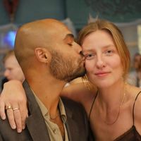 Bright and beautiful apartment overlooking Körnerpark in Neukölln, Berlin.