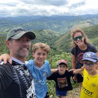 Maison avec vue mer et accès direct à la plage. Accès direct sur le GR. Sécurisé pour les enfants