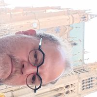 Appartement 46 m2 avec balcon proche Seine a proximité Paris et transports (Metro/Bus)