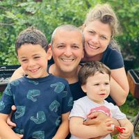 Le cocon familial de Sandra & Nabil- Hérault,  proximité des plages ( mer et Étang de Thau).