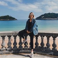 Piso con terraza cerca de lugares de interés turístico. 
Mar y montaña. Zona muy tranquila