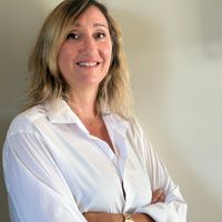 Appartement de standing dans une petite résidence (6 logements) en première ligne, face à l'océan.