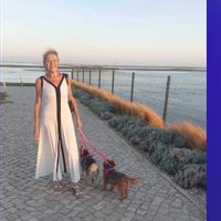 Le petit nid de Christine 1er étage avec ascenseur,  calme rustique ancien bâtiment d'appart hotel