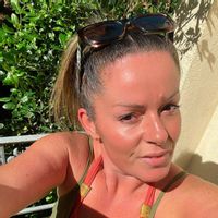 La maison en ville proche de la mer