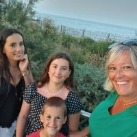 Maison familiale  avec vue et piscine entre lac et montagne