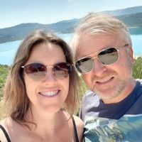 Looking for a night with GP in LA on 25th of July. House with a view among olivers in the South of France close to Verdon