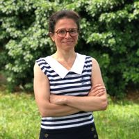 Studio duplex de Thomas / Luisa en bois massif sur pilotis, sous les chênes proche forêt.