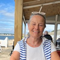 Chambre au calme sur verdure .