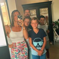 Vielle grange de 5 chambres rénovée avec gout.  Un toboggan pour descendre de l'étage !