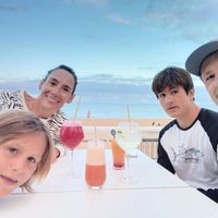 Maison avec aperçu mer et plage en bas de la rue!