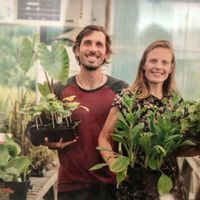 Maison de Marc et Alicia au coeur du village avec poêle à bois, grand jardin et potager généreux
