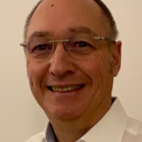 L'appartement de Remy Face à la mer et à Porquerolles, à 50 m de la plage sans route à traverser.