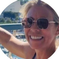 Appartement vue mer  A proximité de la plage, de restaurants alimentation pharmacie club nautique