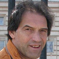 La casa de Gustavo está ubicada en uno de los barrios privados más seguros y con mejor acceso.