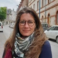 Joana's home, Appartement avec 2 chambres,un balcon, Lyon vers l'Ile Barbe, coin arboré!