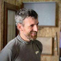 Maison 5 chambres - jardin, piscine, parking - dans Roanne. Cadre idéal en famille ou entre amis.