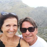 La maison de Sylvie est de caractère sur 3000m2 de garrigue. A 900m d'un tennis et à 15mn du centre.