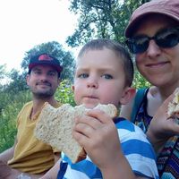 Maison 4 chambres et grande véranda, dans le jura. Proche lacs, rivières, et circuits œnologiques.