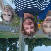 Maison écologique, très lumineuse. 30000 M2 de terrain sous les baies vitrées.