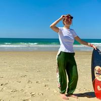 Studio très lumineux au centre du Bourg avec une terrasse privée donnant sur les vignes.