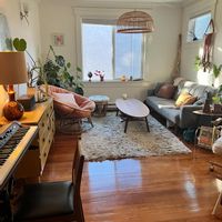 Appartement lumineux au coeur du vibrant quartier de Commercial Drive sur Vancouver, Canada.