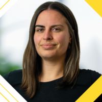 Appartement 4 pièces en rez-de-chaussée avec petit jardin privatif et cloturé au calme